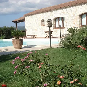 Castiglias Bed & Breakfast